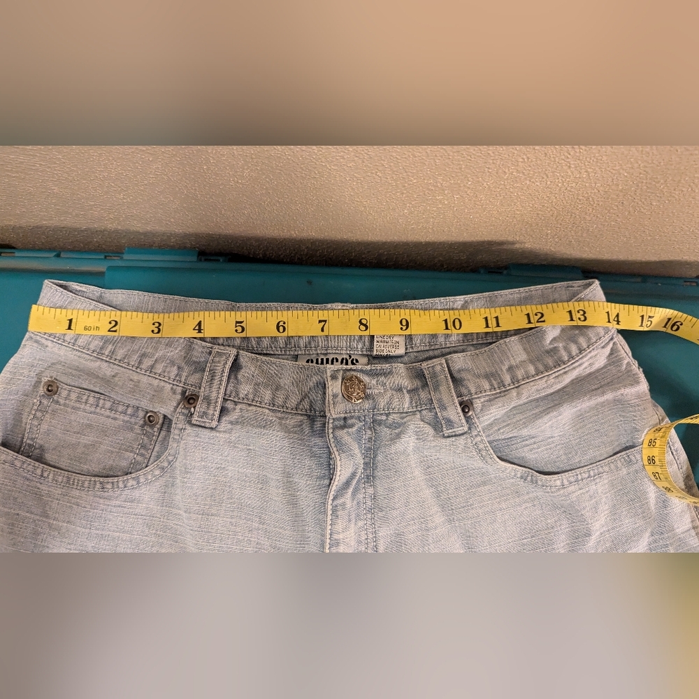 Chico's Design-Lightweight Wide Leg Blue Jean Capri's - Size 8 (Chico's 1) - Picture 8 of 8